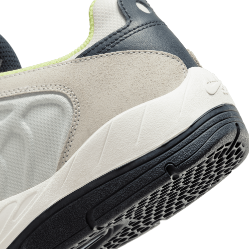 Nike SB Vertebrae, Summit White/Persian Violet