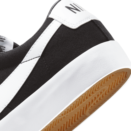 Nike SB Zoom Blazer Low Pro GT, Black