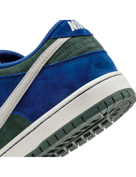 Nike SB Dunk Low Pro, Deep... 2