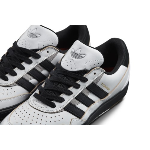 adidas Tyshawn II, Crywht/Cblack/Chsogr