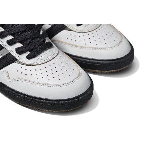 adidas Tyshawn II, Crywht/Cblack/Chsogr
