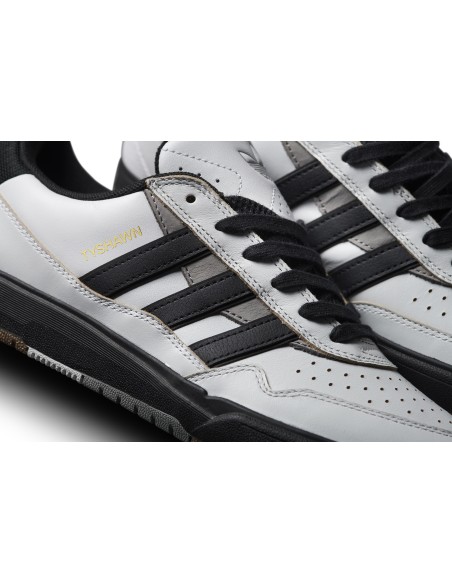 adidas Tyshawn II, Crywht/Cblack/Chsogr