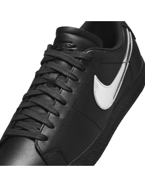 Nike SB Zoom Blazer Low QS... 2