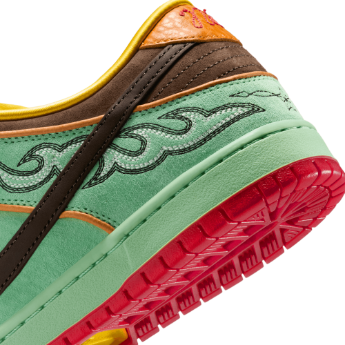 Nike SB Dunk Low Pro QS, Tourmaline/Baroque Brown