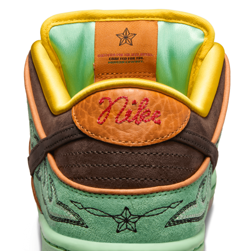 Nike SB Dunk Low Pro QS, Tourmaline/Baroque Brown