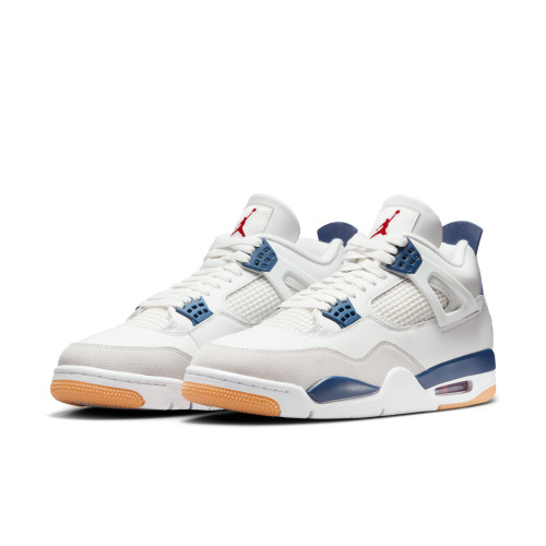 Nike SB x Air Jordan 4 Retro, Summit...