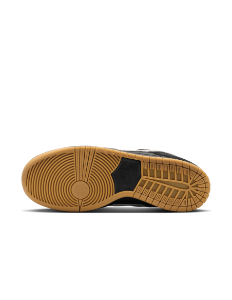 Nike SB Dunk Low Pro, Black/White-Black-Gum Light Brown