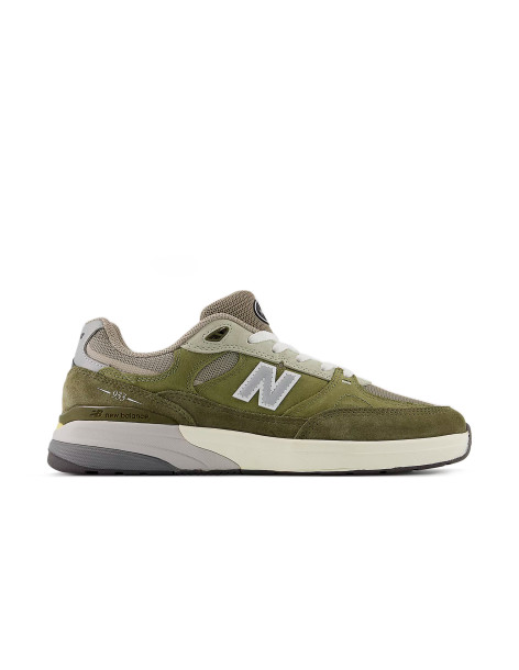 New Balance Numeric 933...