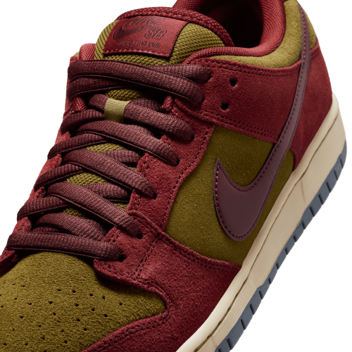 Nike SB Dunk Low Pro, Dark Team Red/Burgundy...