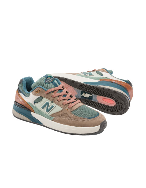 New Balance Numeric 933... 2