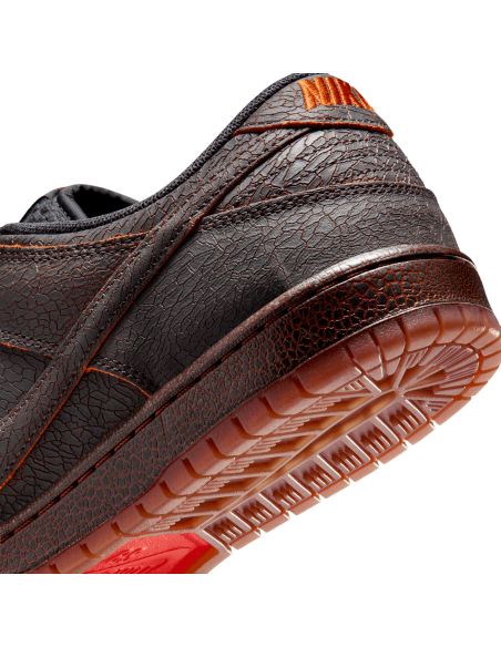 Nike SB Dunk Low Pro Premium "Krampus", Dk Smoke Grey/Campfire Orange-Black