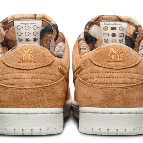 Nike SB Dunk Low Pro x NOTE "Biscuits",...