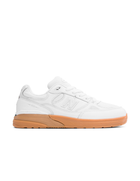 New Balance Numeric 933...