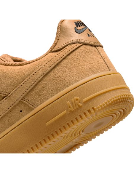 Nike SB Air Force 1, Flax/Flax-Black-Gum Light Brown