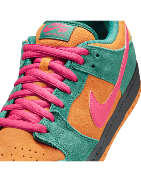 Nike SB Dunk Low Pro, Green Noise/Watermelon-Light Curry
