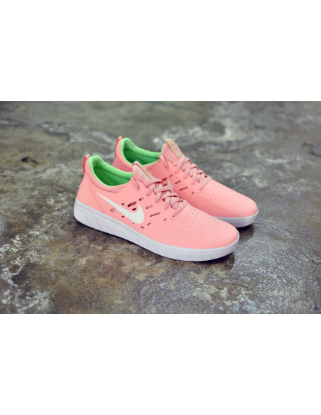 Nike SB Nyjah Free, Bleached Coral/White-Aphid Green