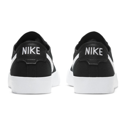 Nike SB BLZR Court, Negro/Negro/Gum Light...