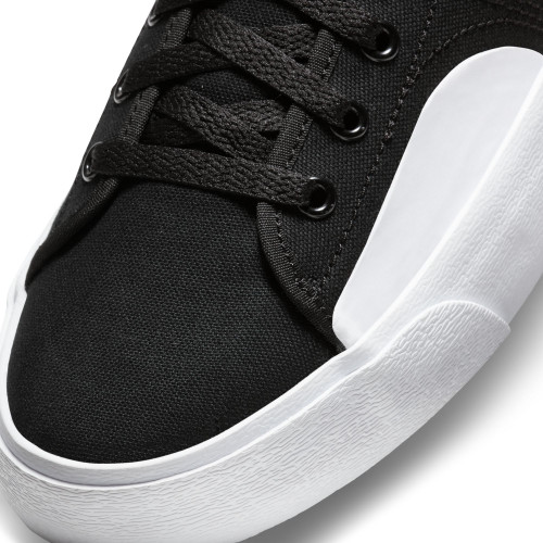 Nike SB BLZR Court, Negro/Negro/Gum Light...