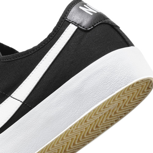 Nike SB BLZR Court, Negro/Negro/Gum Light...