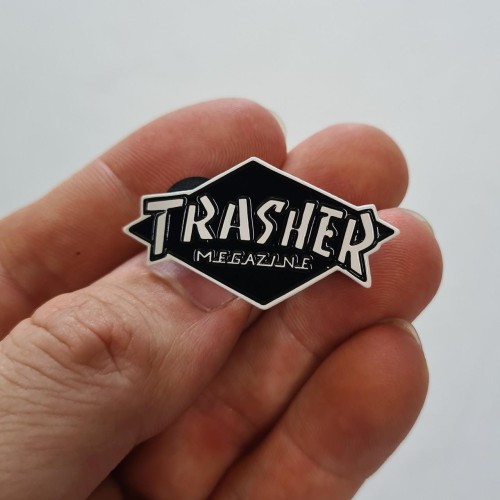 Trasher Label Pin (by Parra)