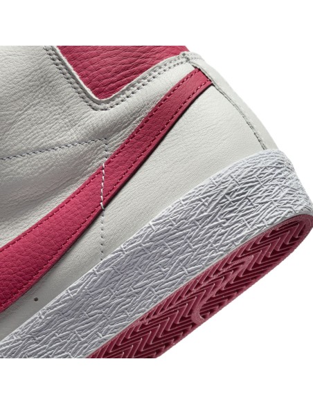 Nike SB Zoom Blazer Mid ISO, White/Sweet Beet-White-Sweet Beet