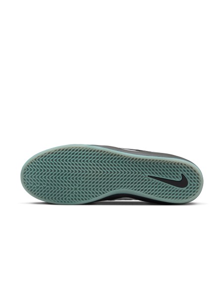 Nike SB Ishod Premium, White/University Red/Black