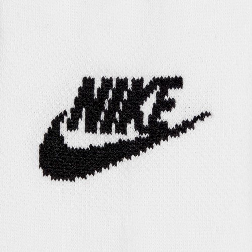 Nike Sportswear Everyday Essential, White